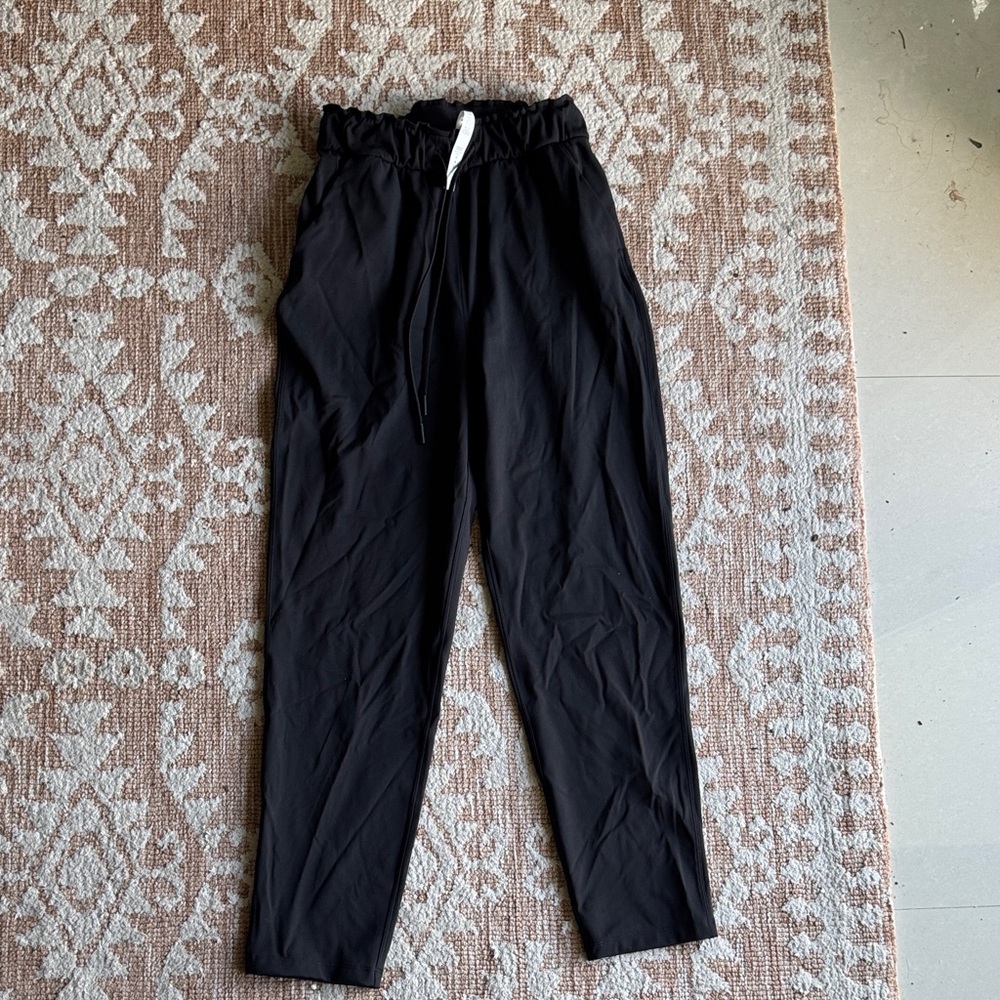 lululemon KEEP MOVING pant- like NEW $118